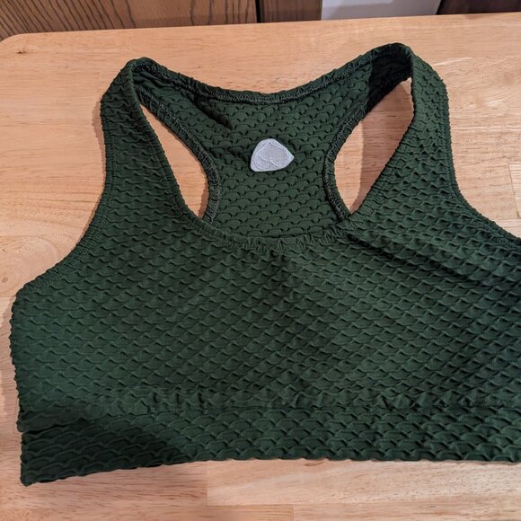 Booty by Brabants Croco Skin Leggings and Sports Bra in Chrome Agave-One Size - Picture 2 of 8